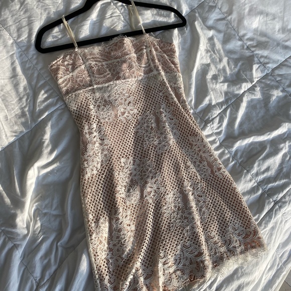 WHITE LACY DRESS - Picture 5 of 11